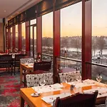 Novotel Centre Tour Eiffel Hotel Paris