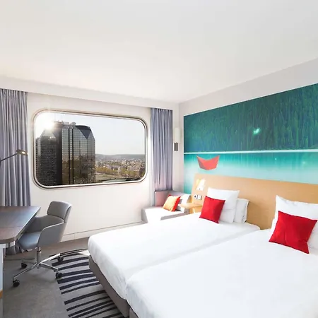 Novotel Centre Tour Eiffel 4* Parigi