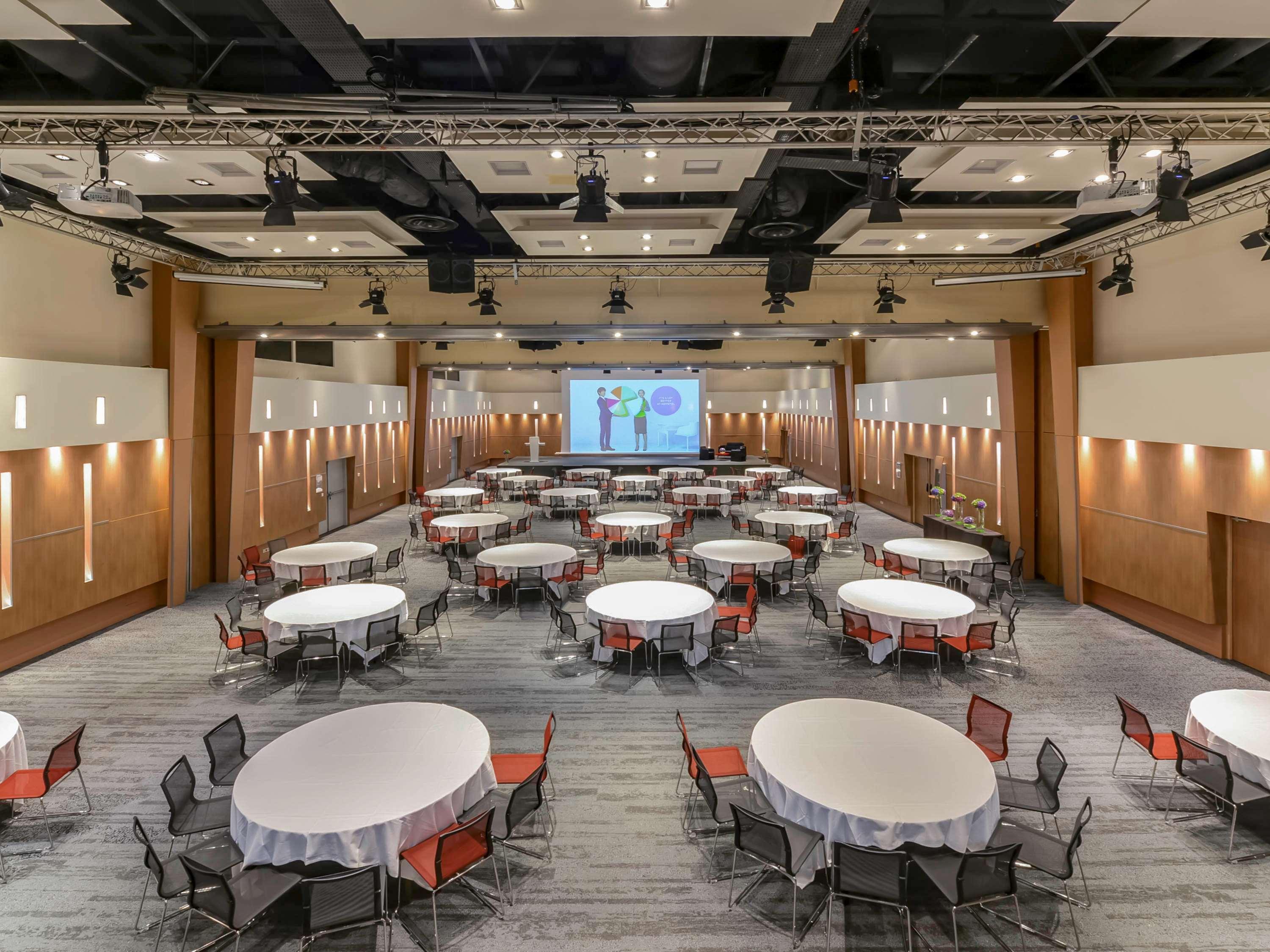 Novotel Centre Tour Eiffel Hotel Paris