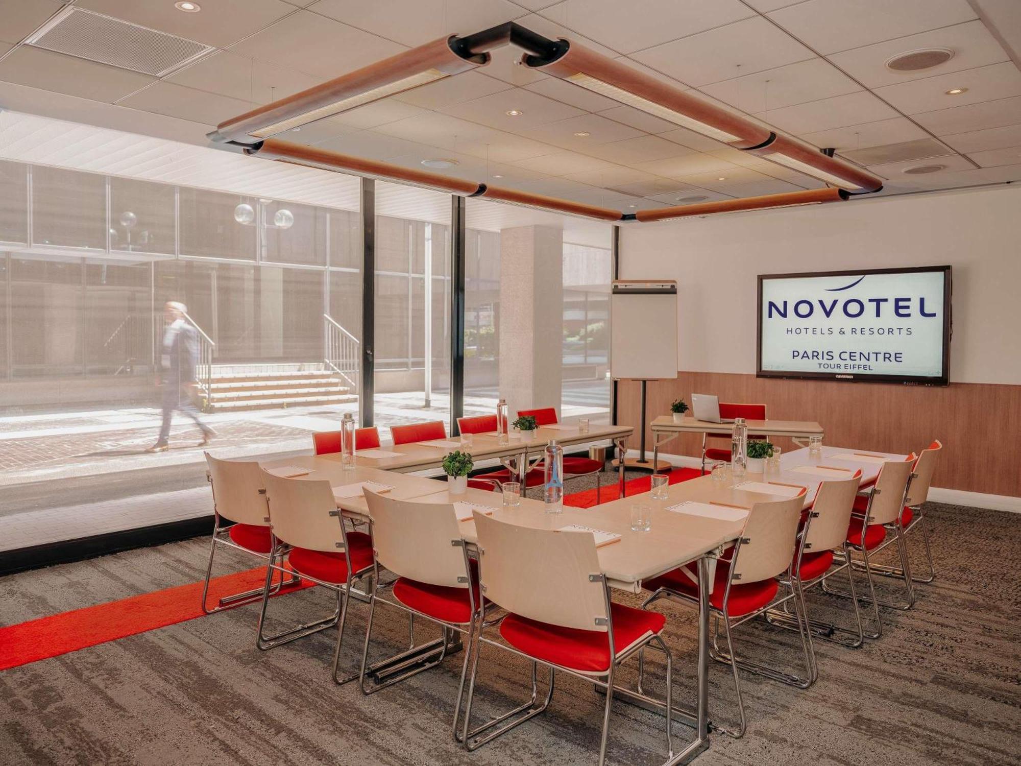 Novotel Centre Tour Eiffel 4*