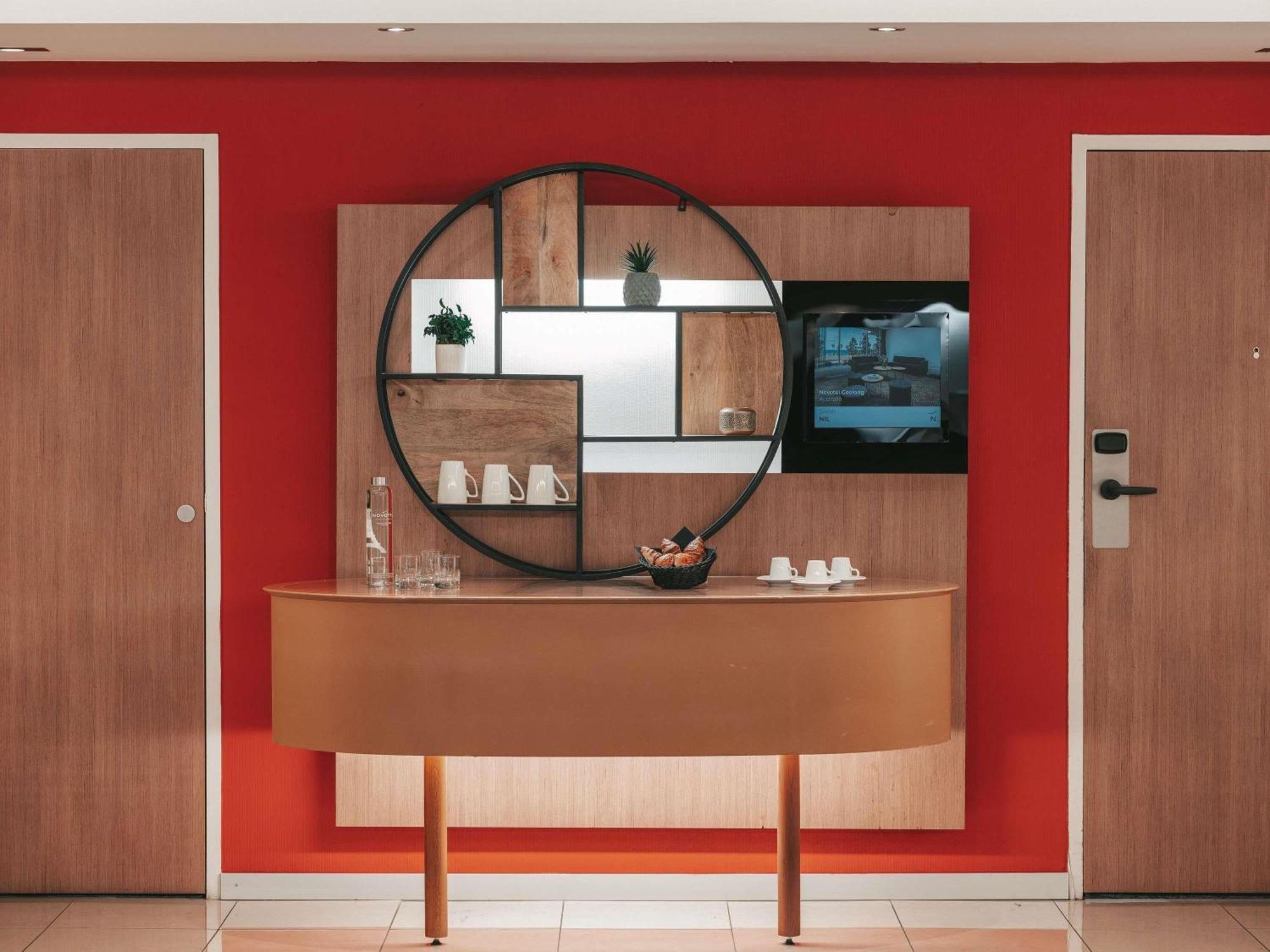 Novotel Centre Tour Eiffel Hotel 4*