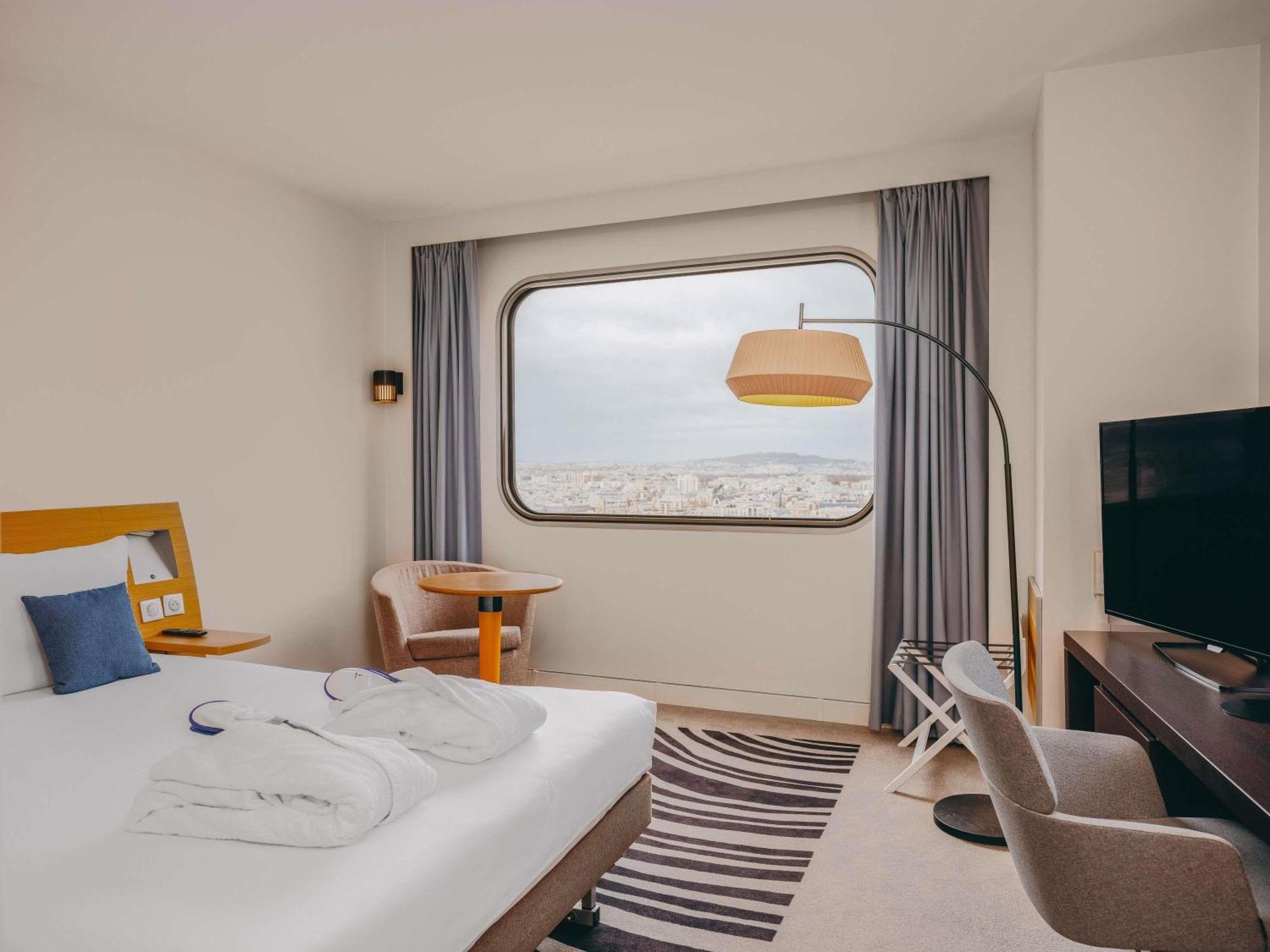 Novotel Centre Tour Eiffel 4* Paris