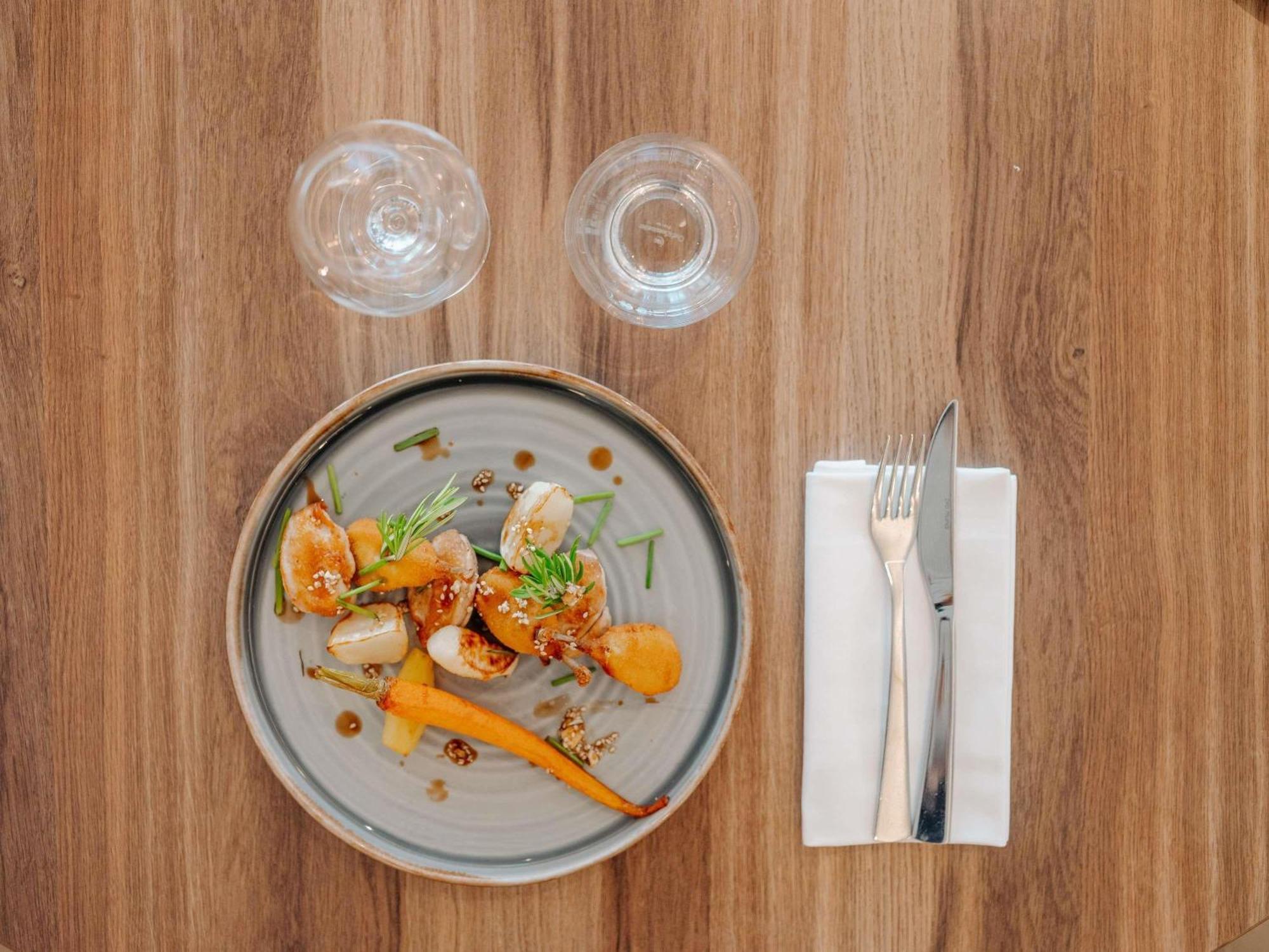 Novotel Centre Tour Eiffel 4*