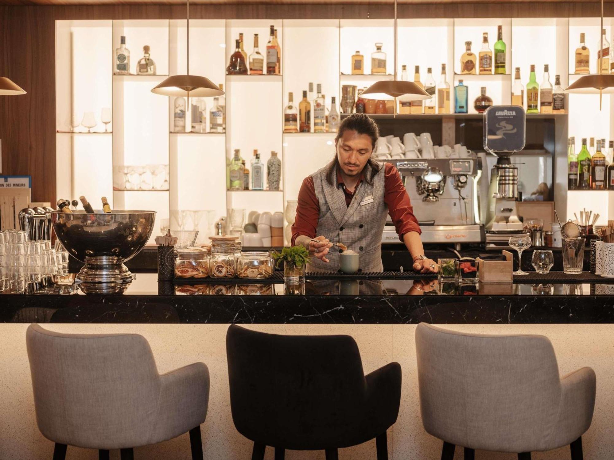 Novotel Centre Tour Eiffel Hotel 4*