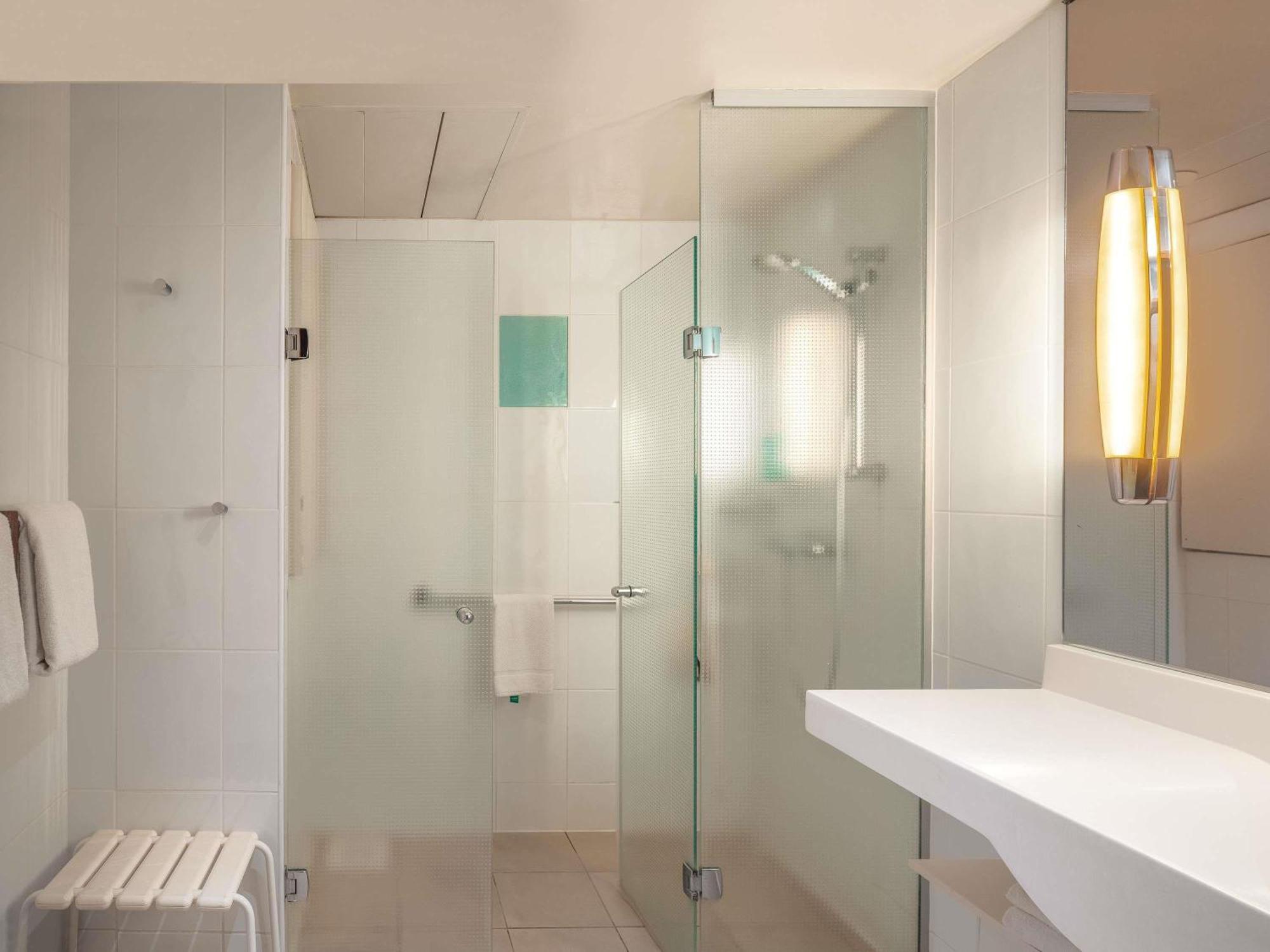 Novotel Centre Tour Eiffel Hotel 4*