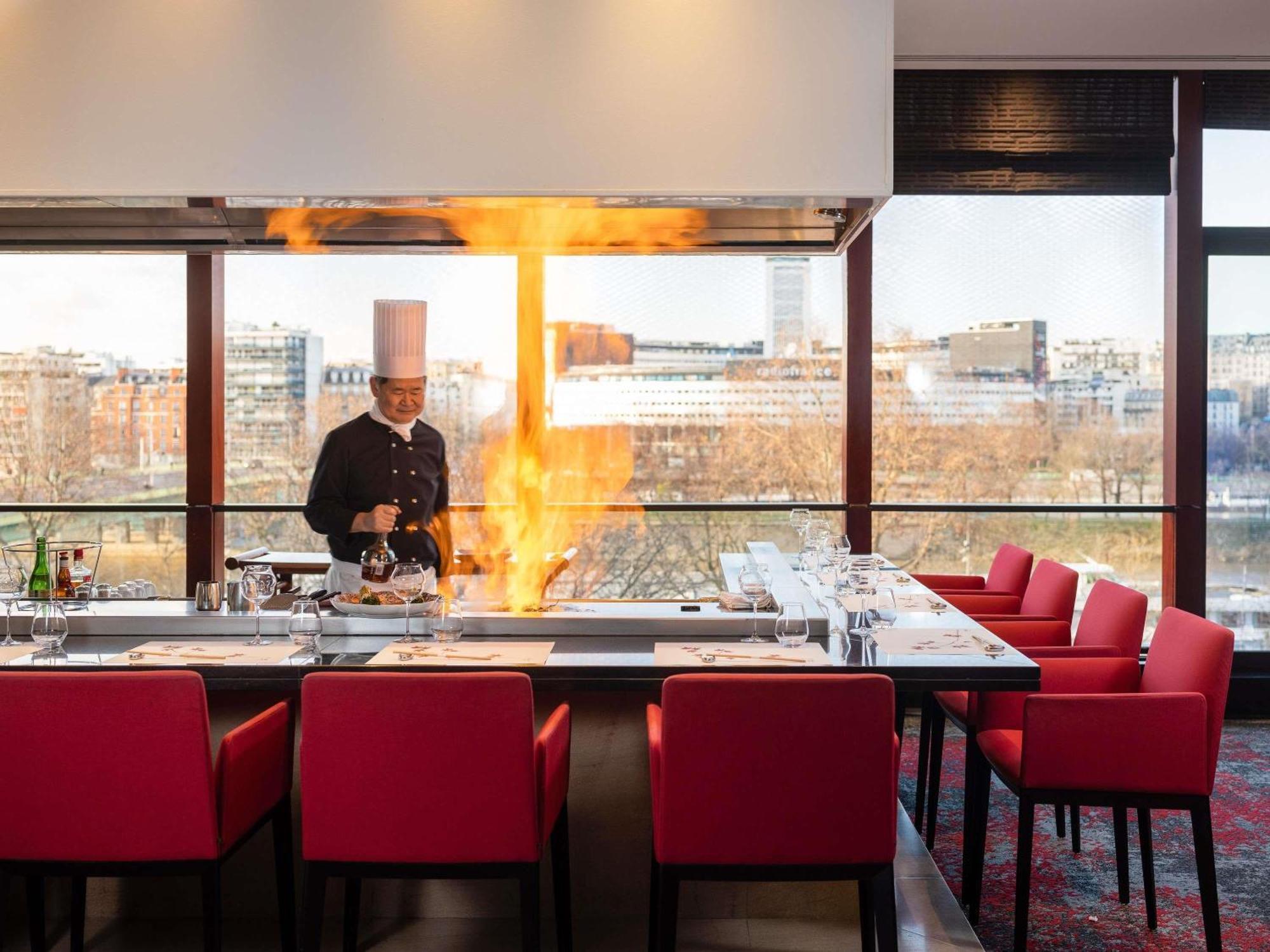 Novotel Centre Tour Eiffel 4* Paris