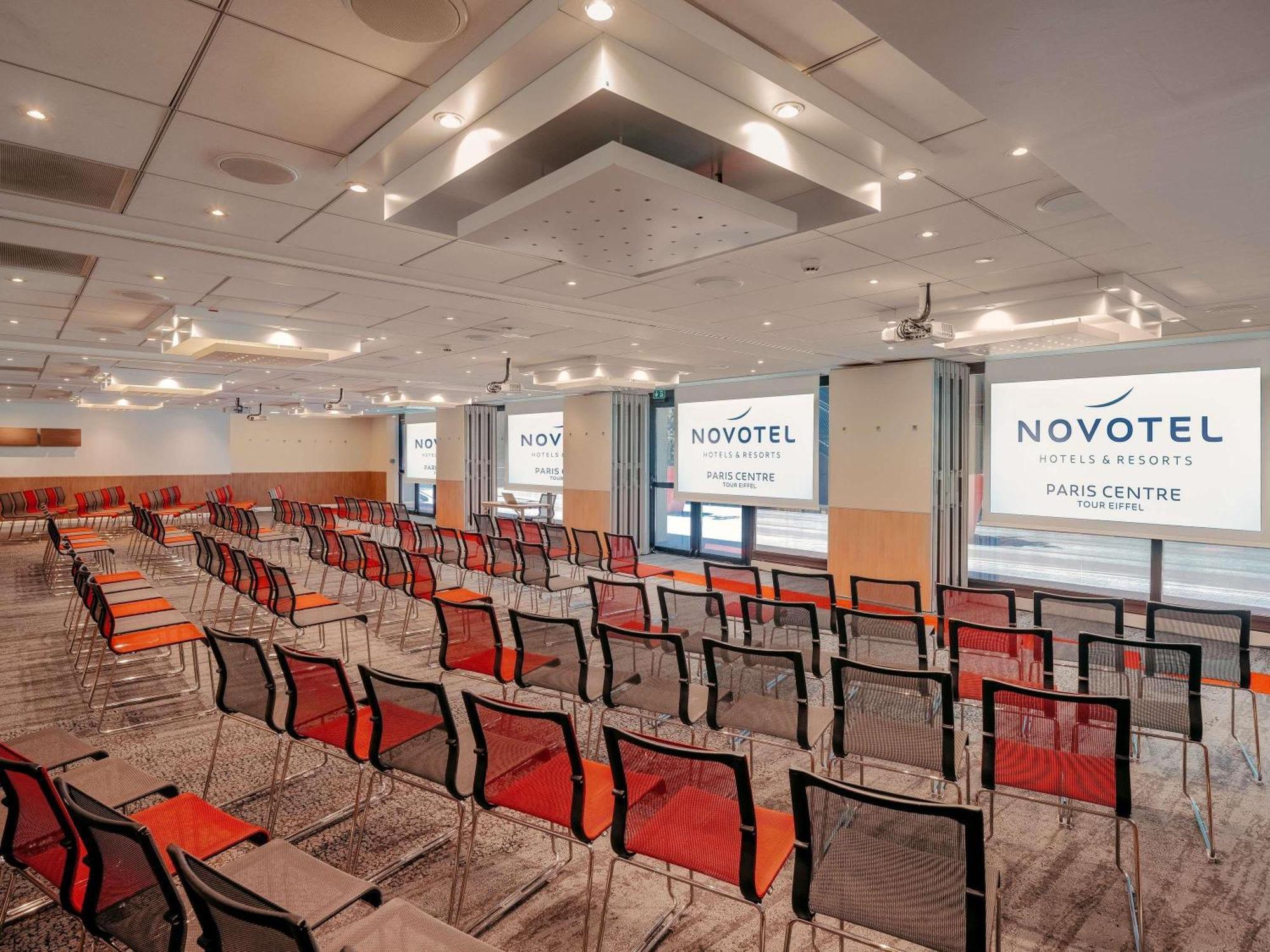 Novotel Centre Tour Eiffel Hotel 4*